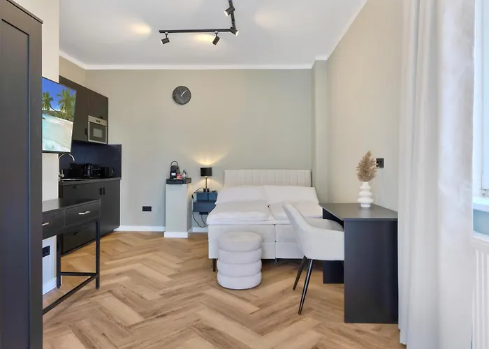 Premium Room \'The Port\' - Hbf-Messe-Oevb Arena-City