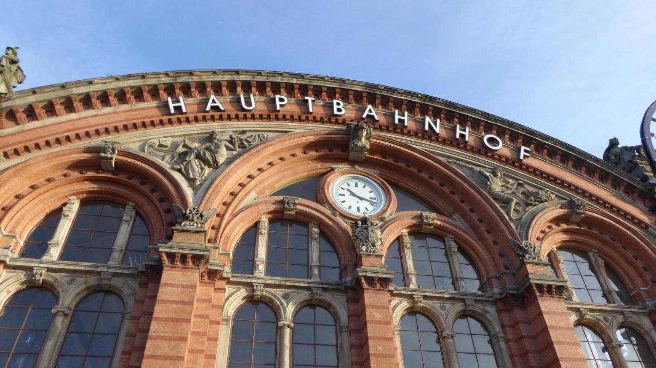 Homestay Premium 'the Port' - Hbf-messe-oevb Arena-city